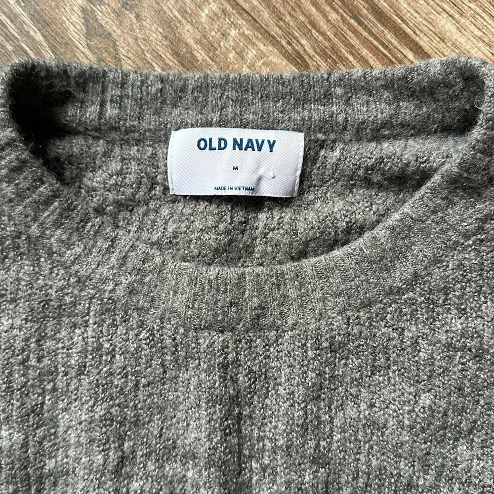 Old Navy Sweater - Picture 3 of 3